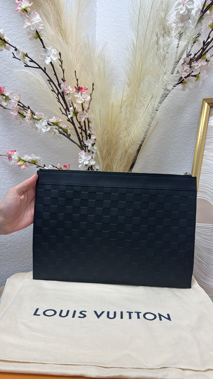 Louis Vuitton Damier Infini Discovery GM Pouch Bag Black w/Full Inclusion MM97