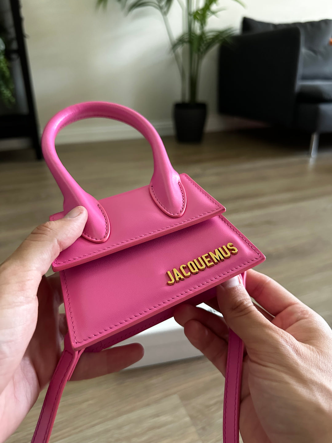 Jacquemus Small Le Chiquito Shoulder Bag Pink