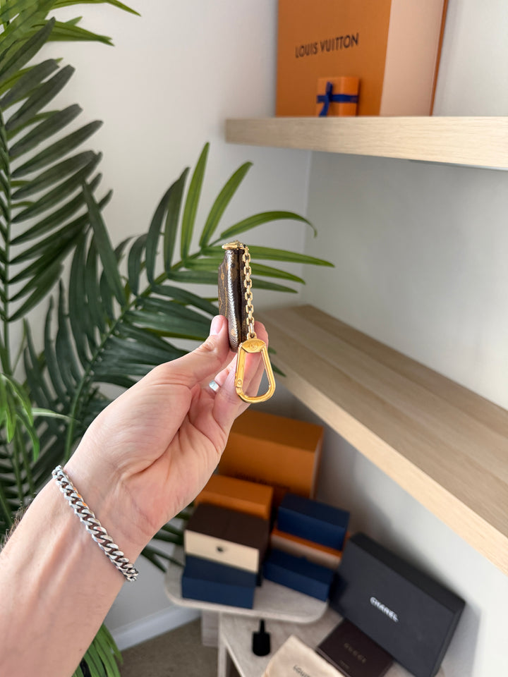 Louis Vuitton Monogram Pochette Cles Coin Wallet Brown VTR7