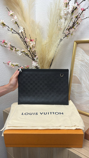 Louis Vuitton Damier Infini Discovery GM Pouch Bag Black w/Full Inclusion MM97