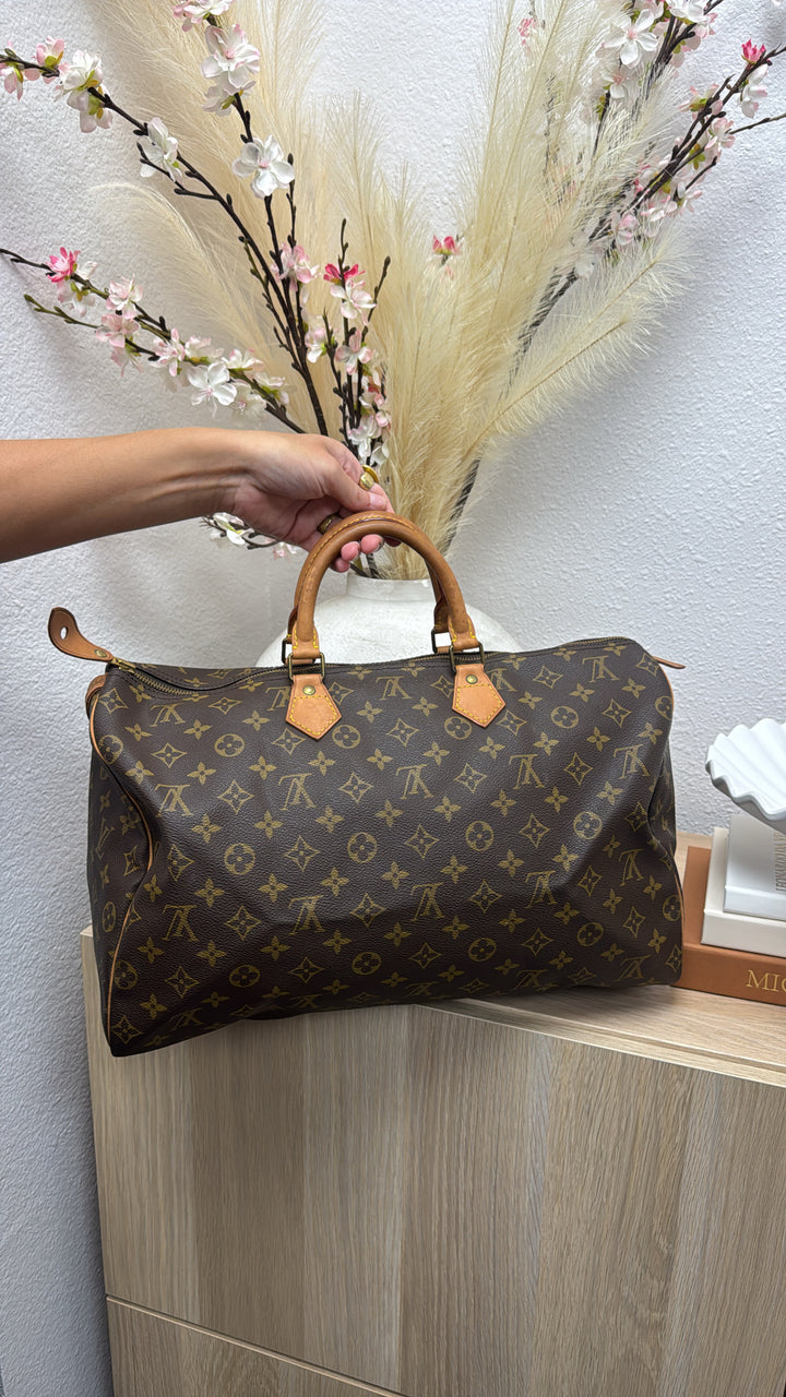 Louis Vuitton Monogram Speedy 40 w/Lock + Key