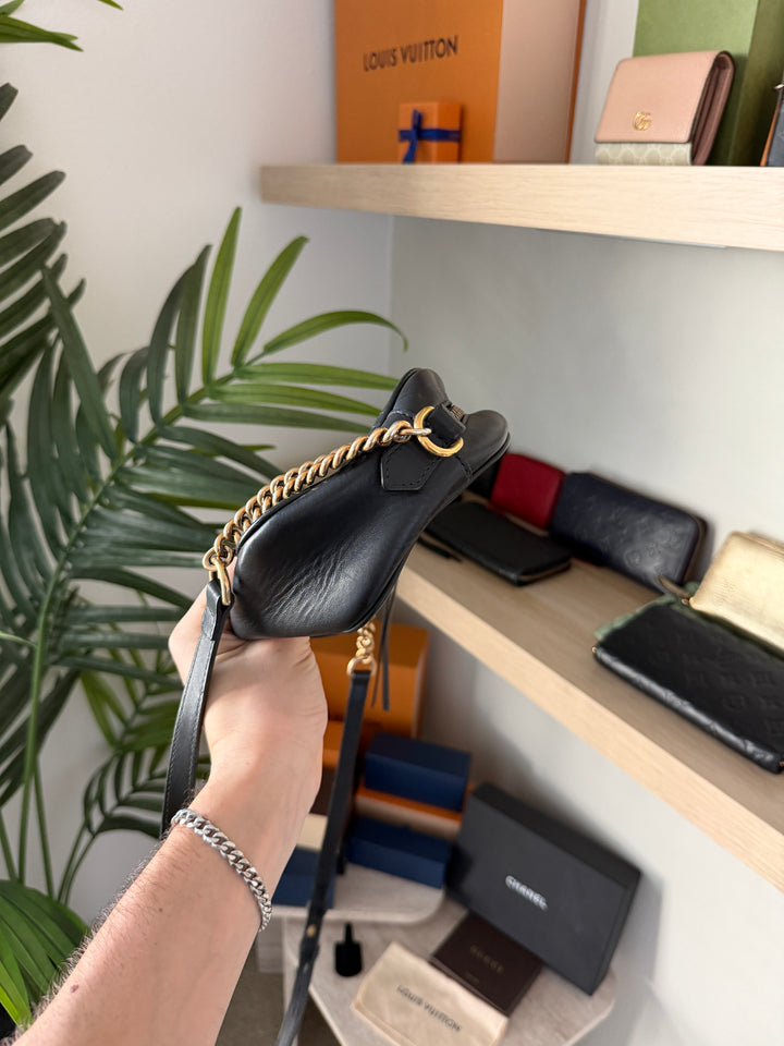 Gucci GG Marmont Leather x Pearl Chain Shoulder Bag QAS7