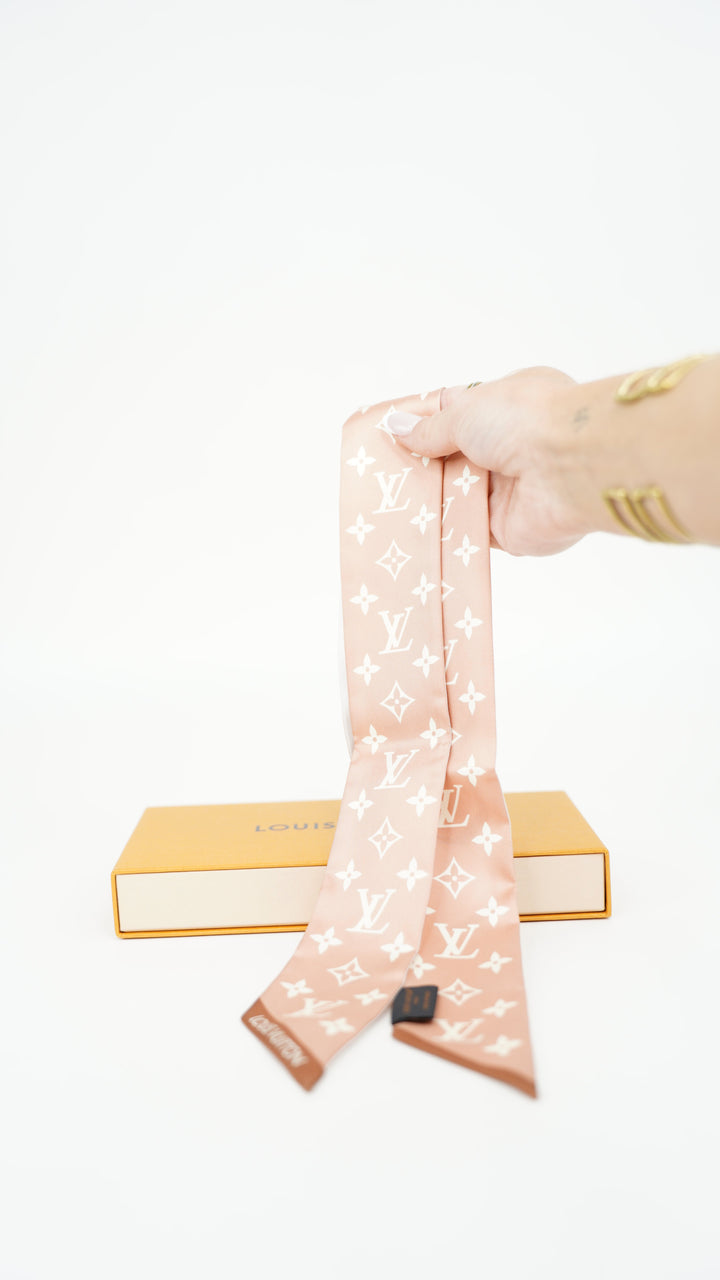 Louis Vuitton Monogram Pink Bandeau BB Ultimate Scarf Silk BM21