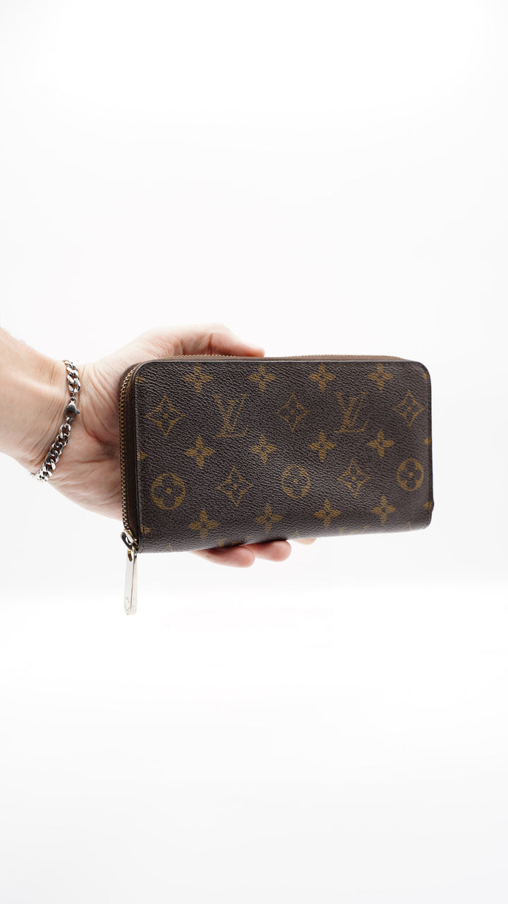 Louis Vuitton Monogram Long Zippy Wallet HI19
