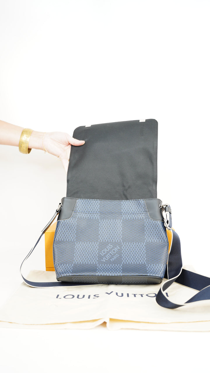 Louis Vuitton Damier Cobalt Latitude District PM Crossbody Bag Navy Blue SS42