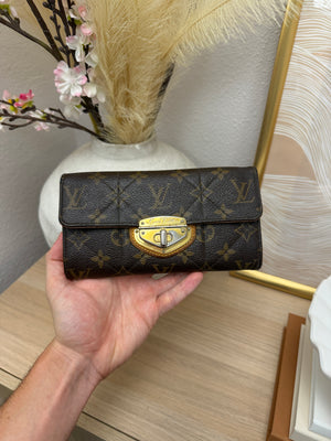 Louis Vuitton Monogram Quilted Leather Sarah Pill Wallet Brown SL16